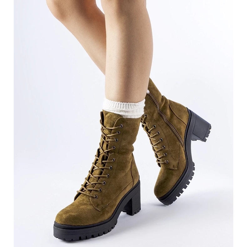 D/CEO Zelené zateplené kozačky na nízkém podpatku od Cotti zelená 1 D/CEO Zelené zateplené kozačky na nízkém podpatku od Cotti zelená 1