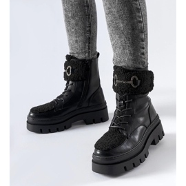 D/CEO Černé zateplené dělnické boty s přezkou Highland černá 1 D/CEO Černé zateplené dělnické boty s přezkou Highland černá 1