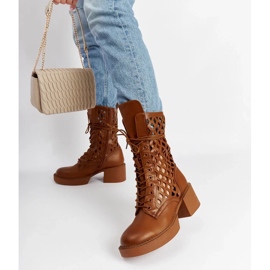 D/CEO Hnědé prolamované kozačky na vysokém podpatku značky Visalia hnědý 2