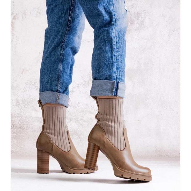 D/CEO Tmavě béžové kotníkové boty z eko kůže Asera 1