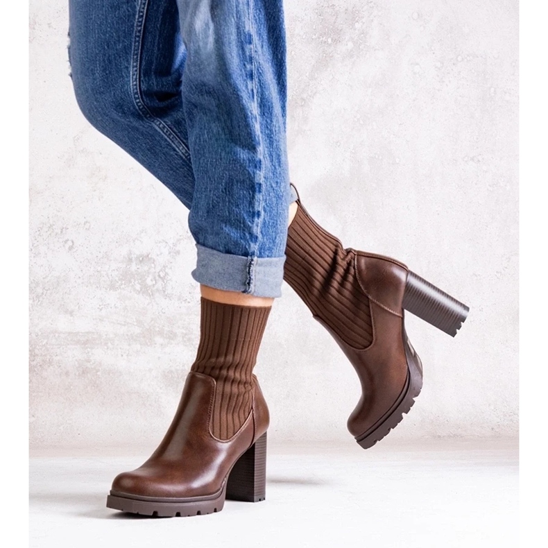 D/CEO Hnědé kotníkové boty z eko kůže Asera 2 D/CEO Hnědé kotníkové boty z eko kůže Asera 2