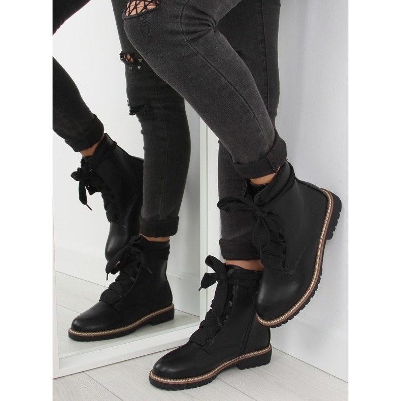 Černé šněrovací kozačky 8308 black černý 2
