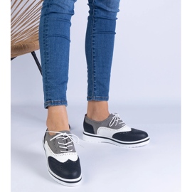 Černé klasické boty Oxford černá 1