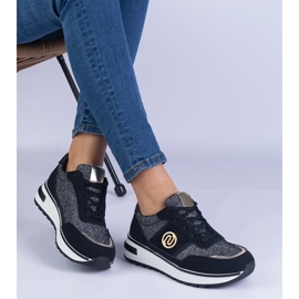 Černé tenisky lesklé se zlatou dekorací černá 2