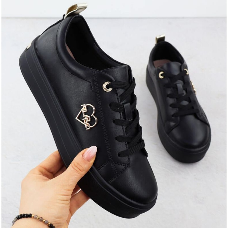 Boty na černé platformě Filippo Paw586B černá 1