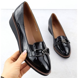 Dámské boty lakované na klínech Black Vinceza 58478 černý 1
