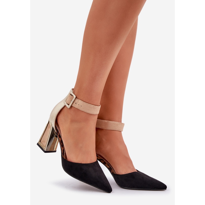 Sandály na sloupu s špičatými prsty na nohou černá 1