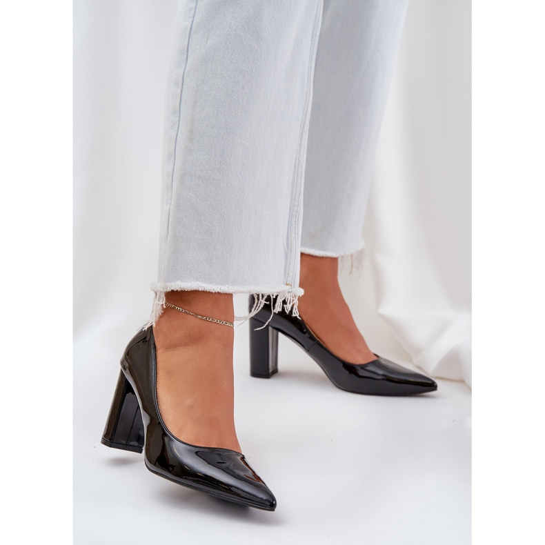 Malovaná čerpadla na baru černý černá 2