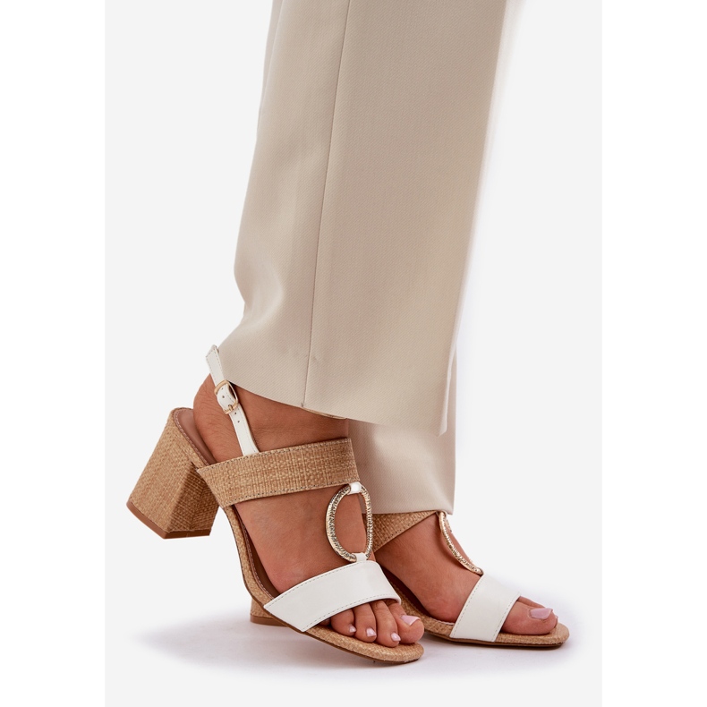 Sandály bílé na baru béžový 1 Sandály bílé na baru béžový 1
