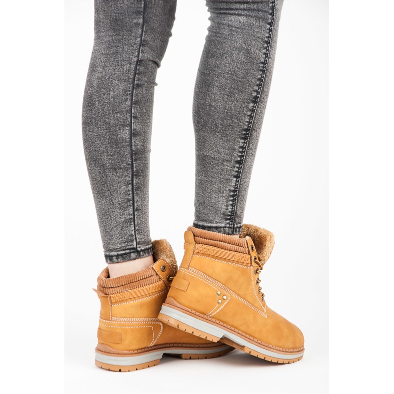 Krajkové upínáky hnědý 1