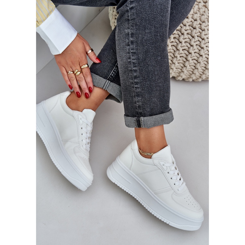 Klasické ekologické kožené tenisky na bílé platformě bílý 2