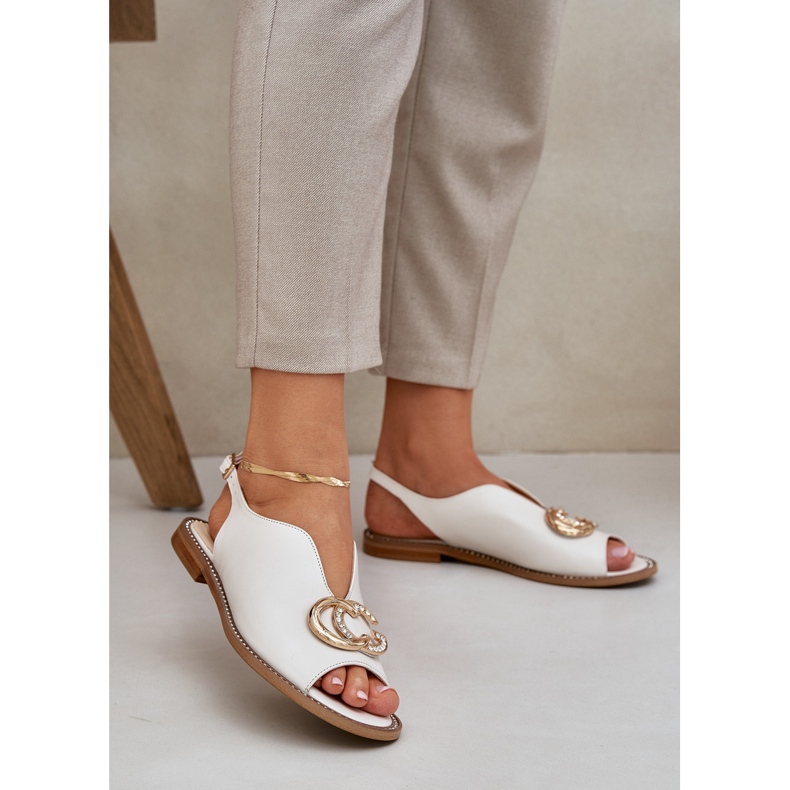 Ploché kožené sandály s dekorací Laura Messi 2865 béžový 2