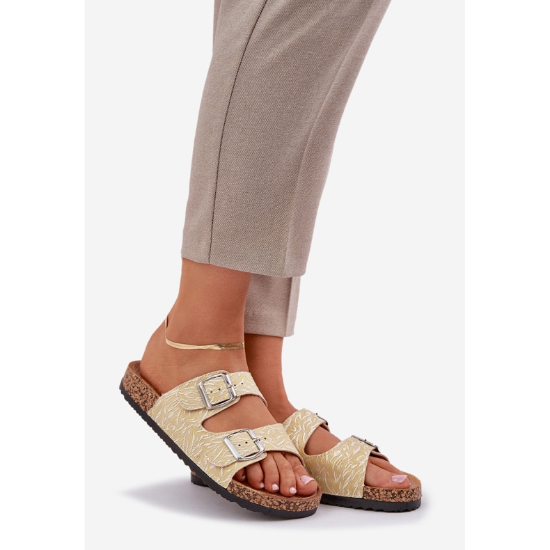 Materiál žabky na korku podrážkou se sponami žlutou žlutá 1 Materiál žabky na korku podrážkou se sponami žlutou žlutá 1