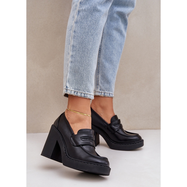 Čerpadla na masivním sloupu s ekologickou koženou černou černá 2