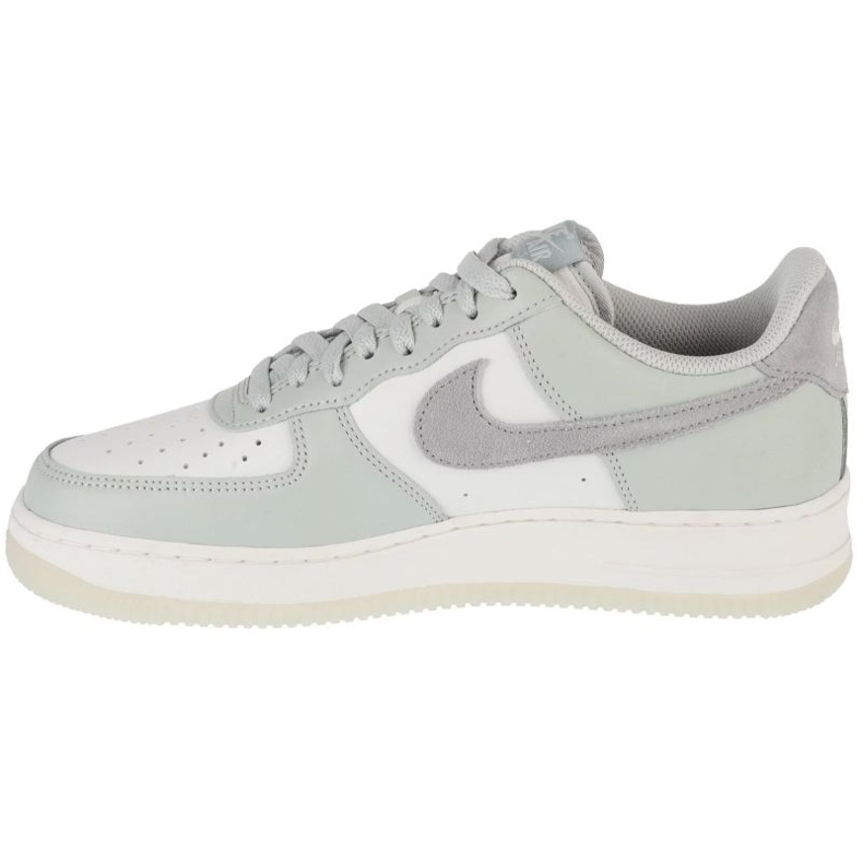 Nike Air Force 1 07 LV8 FJ4170-003 Shoty bílý 1 Nike Air Force 1 07 LV8 FJ4170-003 Shoty bílý 1