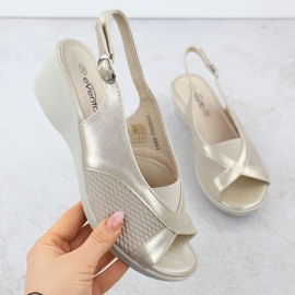 Evento Dámské sandály pro pohodlné Beige Eveno 8863 béžový 1 Evento Dámské sandály pro pohodlné Beige Eveno 8863 béžový 1