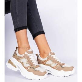 Tenisky hnědých žen zdobené třpytem 2 Tenisky hnědých žen zdobené třpytem 2