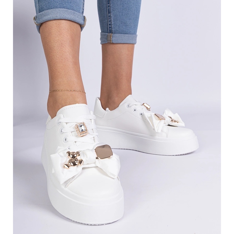Bílé tenisky žen zdobené medvědem bílý 1 Bílé tenisky žen zdobené medvědem bílý 1