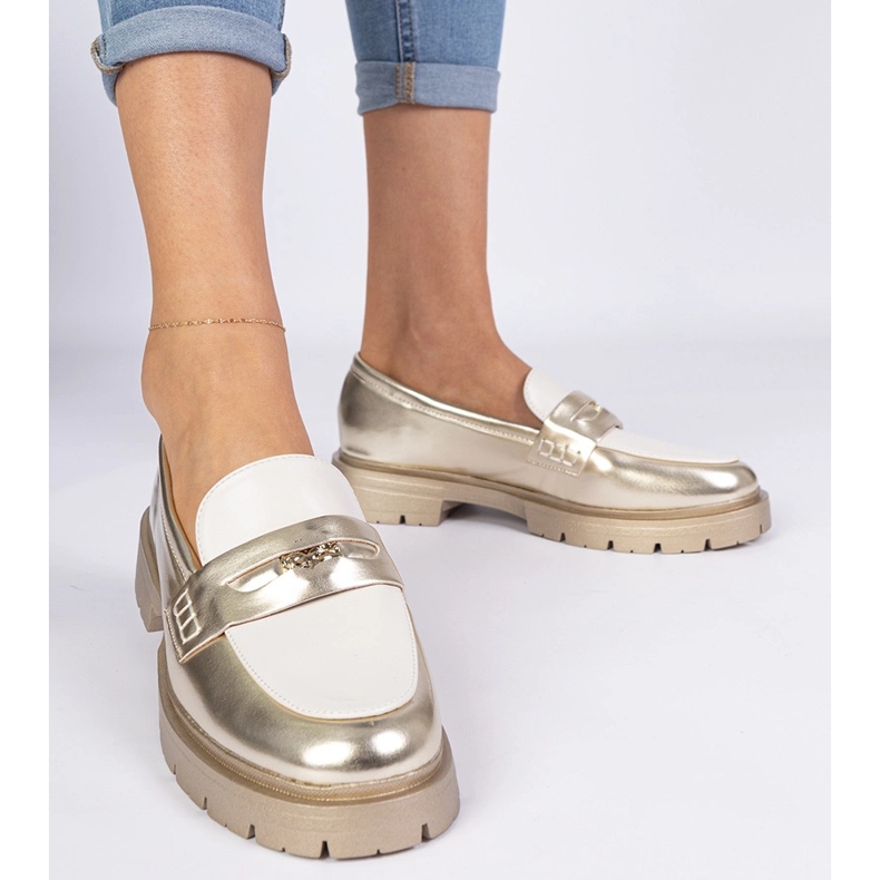 Zlaté dámské mokasíny s bílou vložkou bílý 2