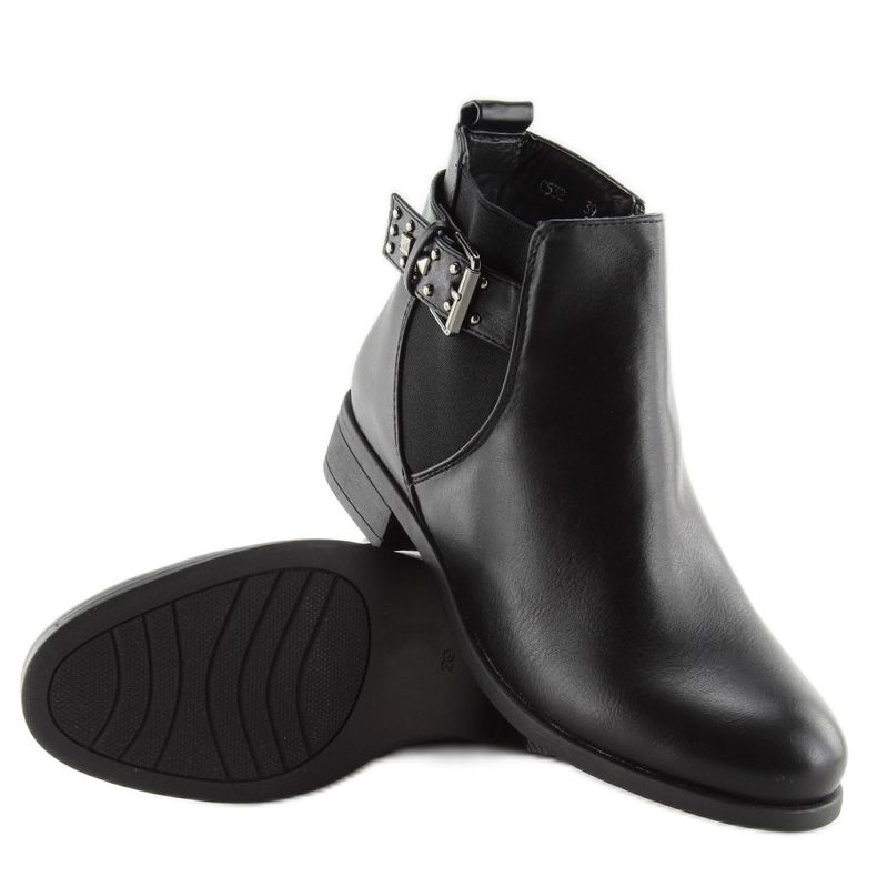 Černé Chelsea boty s černými cvočky C532 black 2