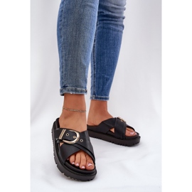 Pantofle na platformě s černou sponou černá 2