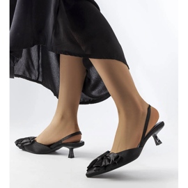 Černé vysoké podpatky s lukem černá 1