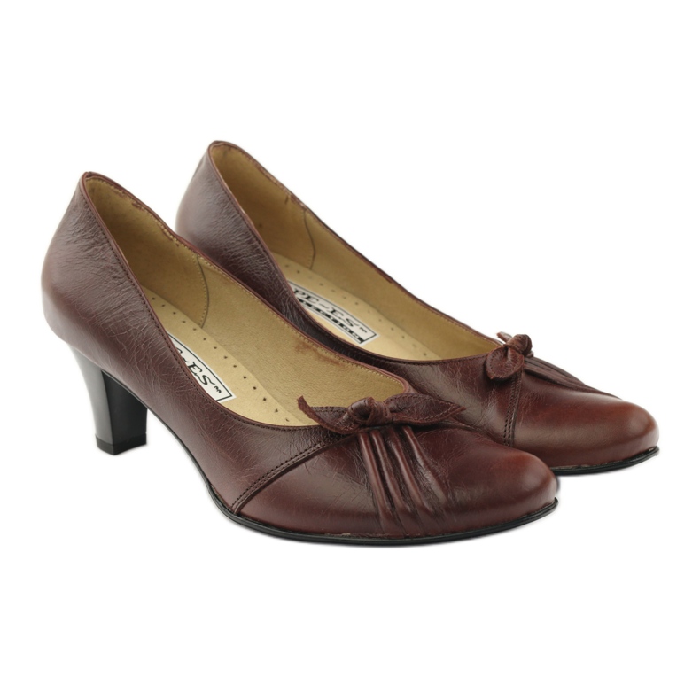 Hnědé kožené lodičky PEES hnědý 4