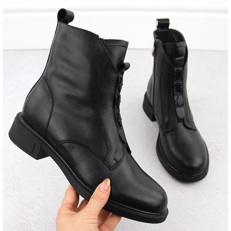 Černé dámské kožené kozačky D&amp;A S.Barski Premium Collection CR42-080 černá 1