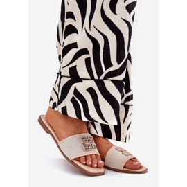 Elegantní ženské žabky s plochou dekorací béžové béžový 1