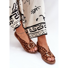 Ploché sandály s dekorací hnědý leopard tisk 8