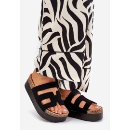 Pantofle na masivní platformě černé černý 1