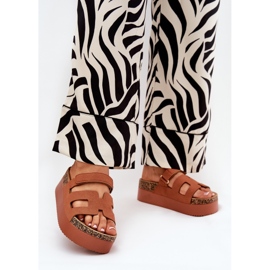 Pantofle na masivní platformě velblouda hnědý 2