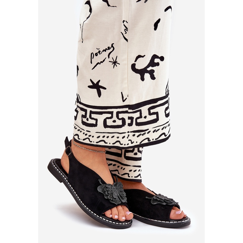 Jezzi Dámské sandály s plochou s černou dekorací černá 1