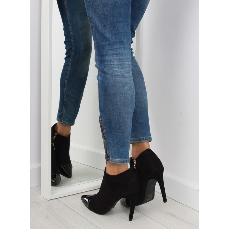 Černé kozačky na vysokém podpatku 1131-5 černá 1