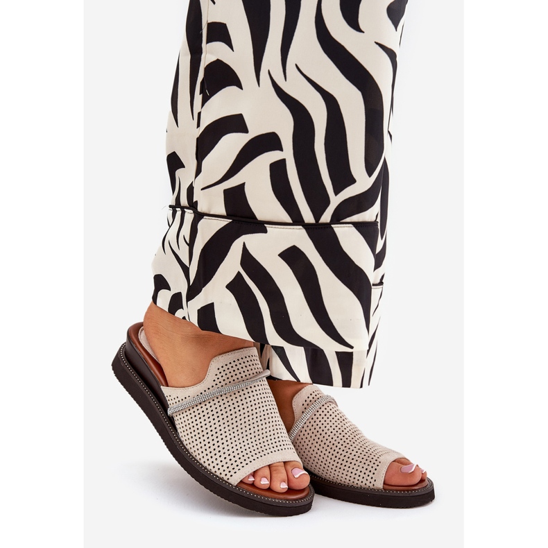 Jezzi Dámské klíny s dekorativním béžovým popruhem 1