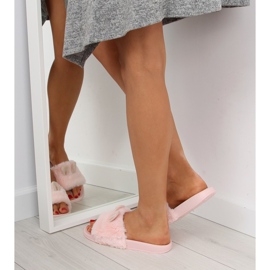 Kožešinové pantofle s ušima růžové LS-02 růžové růžový 2 Kožešinové pantofle s ušima růžové LS-02 růžové růžový 2