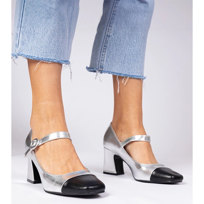 Stříbrné dámské čerpadly s černým nosem stříbrný 1