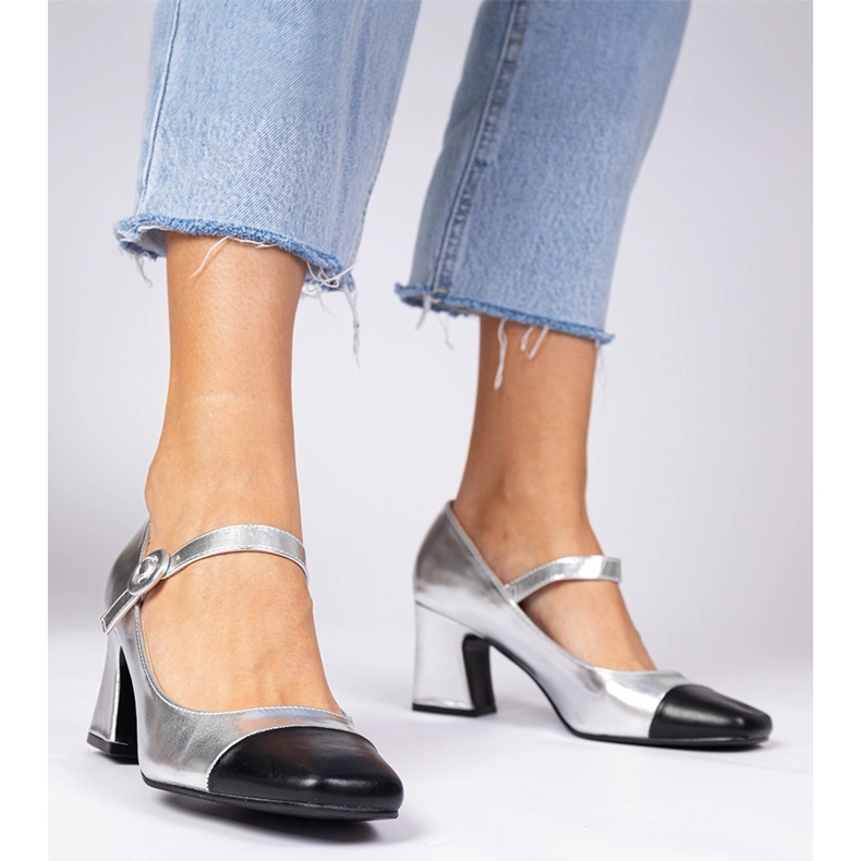 Stříbrné dámské čerpadly s černým nosem stříbrný 2