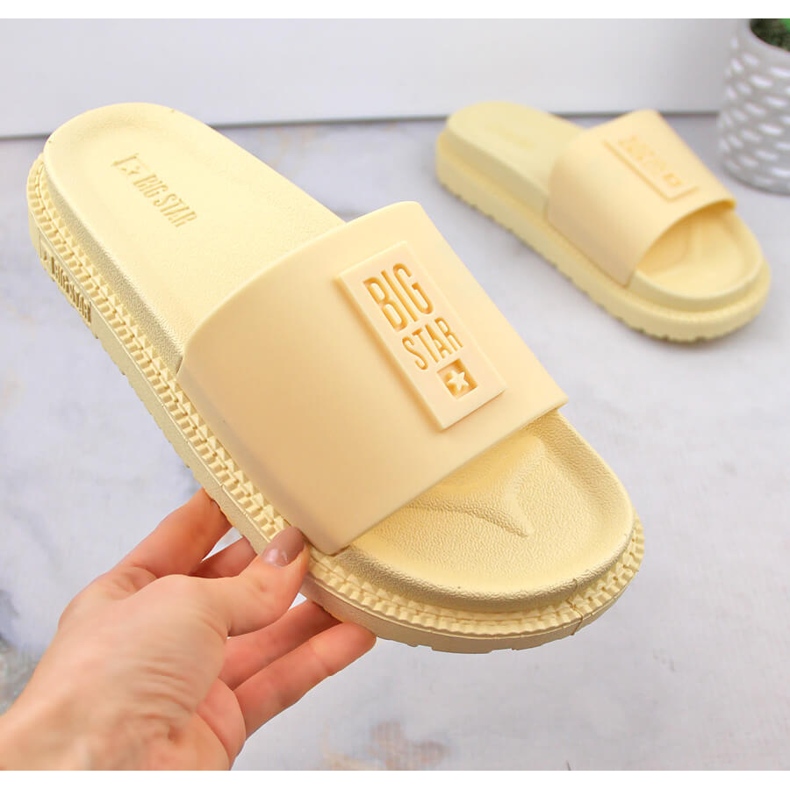 Žluté dámské žabky na platformě Big Star LL274427 žlutá 2