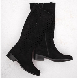 M. DASZYŃSKI Černé semišové prolamované boty M.Daszyński SA198-33 černá 1