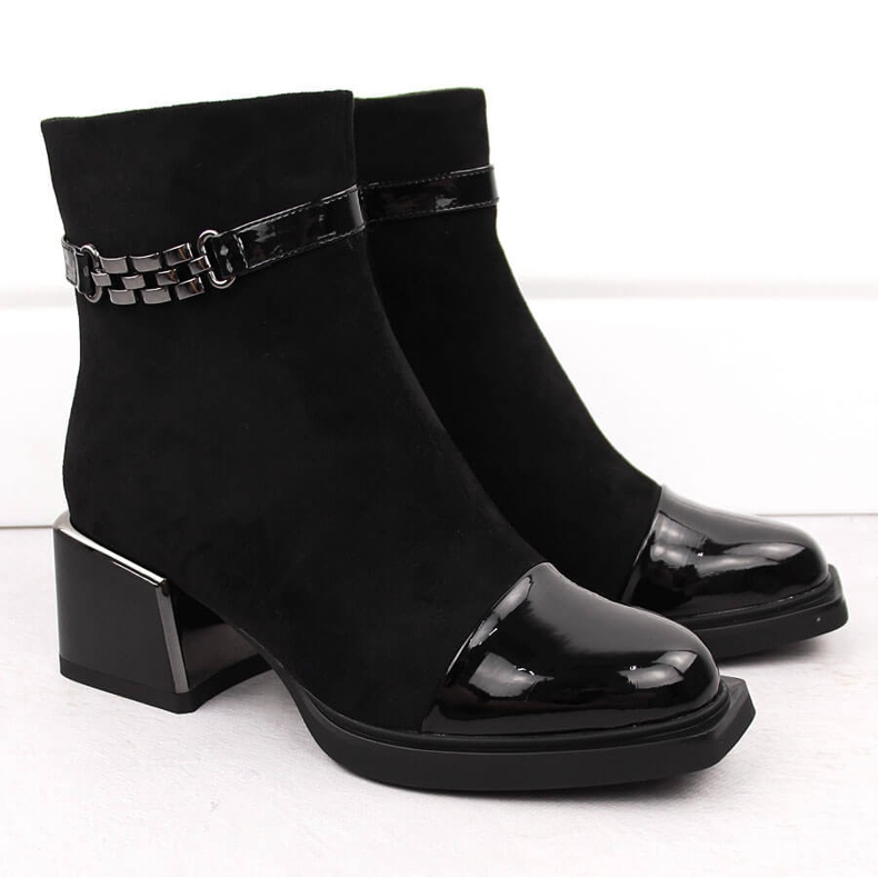Dámské kotníkové boty na ozdobném černém podpatku D&amp;A S.Barski Premium Collection MR880-018 černý 2