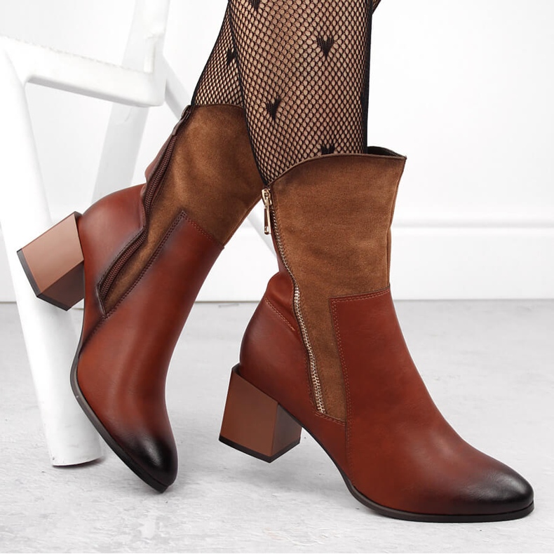 Dámské zateplené hnědé kotníkové boty na vysokém podpatku Jezzi ASA217-9 hnědý 1