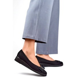 Dámské semišové boty na klínku a zdobení, černé GD-FL766A-B černá 2 Dámské semišové boty na klínku a zdobení, černé GD-FL766A-B černá 2