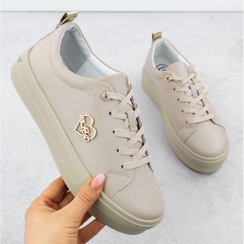 Dámské kožené boty na platformě Beige Filippo 3533 béžový 1