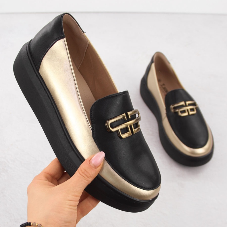 Dámské kožené boty na černé a zlaté platformě T.Sokolski W25-499 černá 1