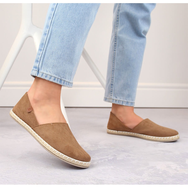 Dámské semišové espadrilky s výřezy taupe News 24TX02-2416 béžový 2 Dámské semišové espadrilky s výřezy taupe News 24TX02-2416 béžový 2
