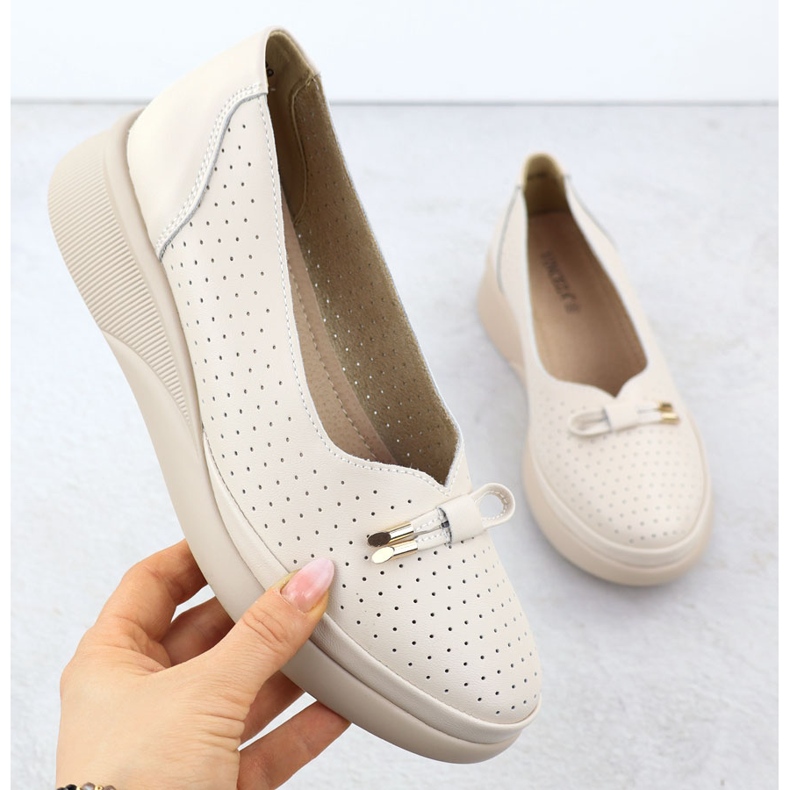 Dámské kožené boty na platformě Openwork Beige Vinceza 7896 béžový 1 Dámské kožené boty na platformě Openwork Beige Vinceza 7896 béžový 1