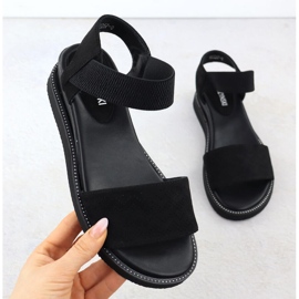 M. DASZYŃSKI Dámské sandály na nízkém klínu semišového černého M. Daszyńského MR2267-8 černá 1 M. DASZYŃSKI Dámské sandály na nízkém klínu semišového černého M. Daszyńského MR2267-8 černá 1