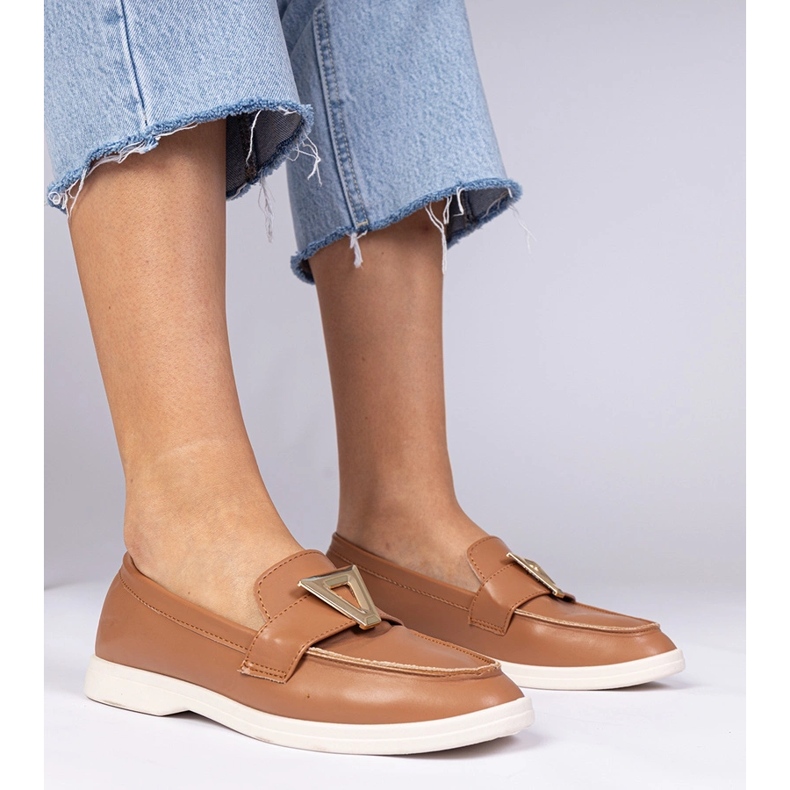 Hnědé dámské mokasíny s elegantní dekorací hnědý 1