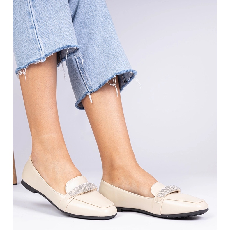 Béžové dámské mokasíny se zirkony béžový 2